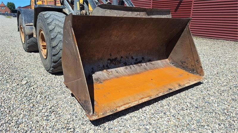 Ljungby L 14 Brugt skovle - דלי מעמיס: תמונה 1 Ljungby L 14 Brugt skovle - דלי מעמיס: תמונה 1