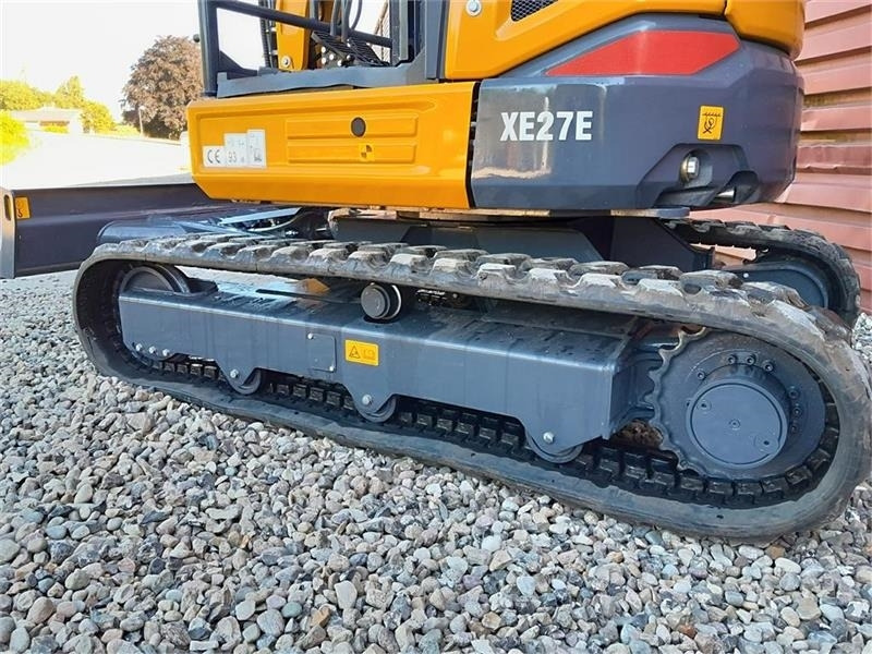 XCMG xe27e u/hus - מיני מחפר: תמונה 4 XCMG xe27e u/hus - מיני מחפר: תמונה 4