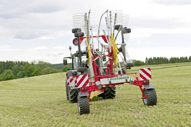 PÖTTINGER TOP 762 C - ציוד חציר ומספוא: תמונה 1 PÖTTINGER TOP 762 C - ציוד חציר ומספוא: תמונה 1