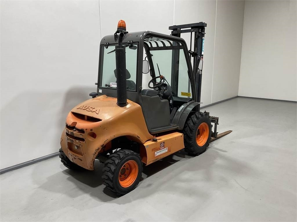 Ausa C150H X4 - מלגזת שטח קשה: תמונה 2 Ausa C150H X4 - מלגזת שטח קשה: תמונה 2