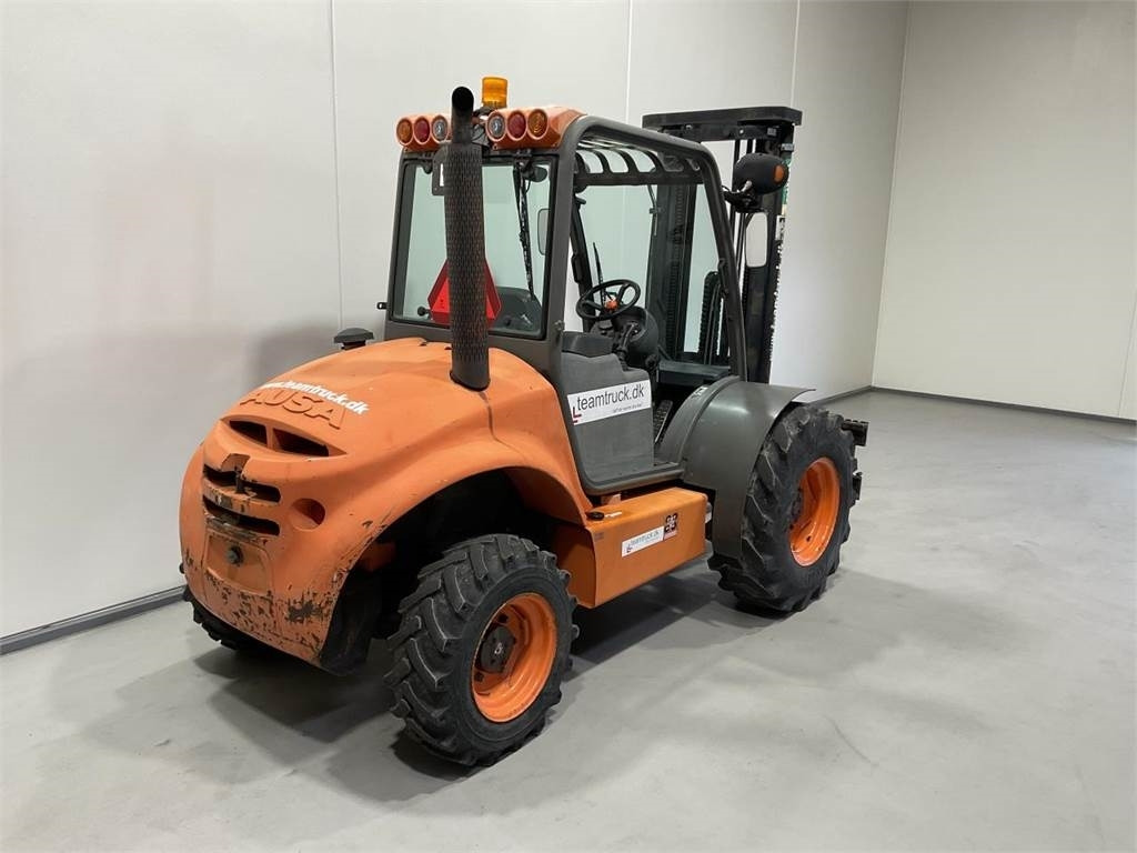 Ausa C250HX4 - מלגזת שטח קשה: תמונה 2 Ausa C250HX4 - מלגזת שטח קשה: תמונה 2