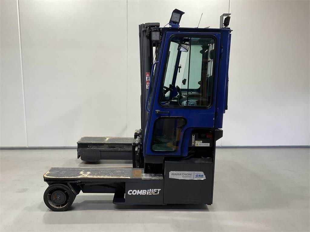 Combilift C4000ET - משאית הגעה ב-4 דרכים: תמונה 3 Combilift C4000ET - משאית הגעה ב-4 דרכים: תמונה 3