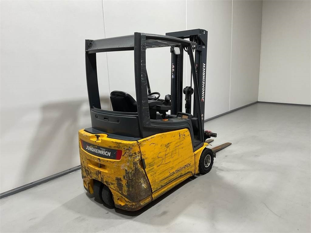 Jungheinrich EFG 216 - מלגזה חשמלית: תמונה 2 Jungheinrich EFG 216 - מלגזה חשמלית: תמונה 2