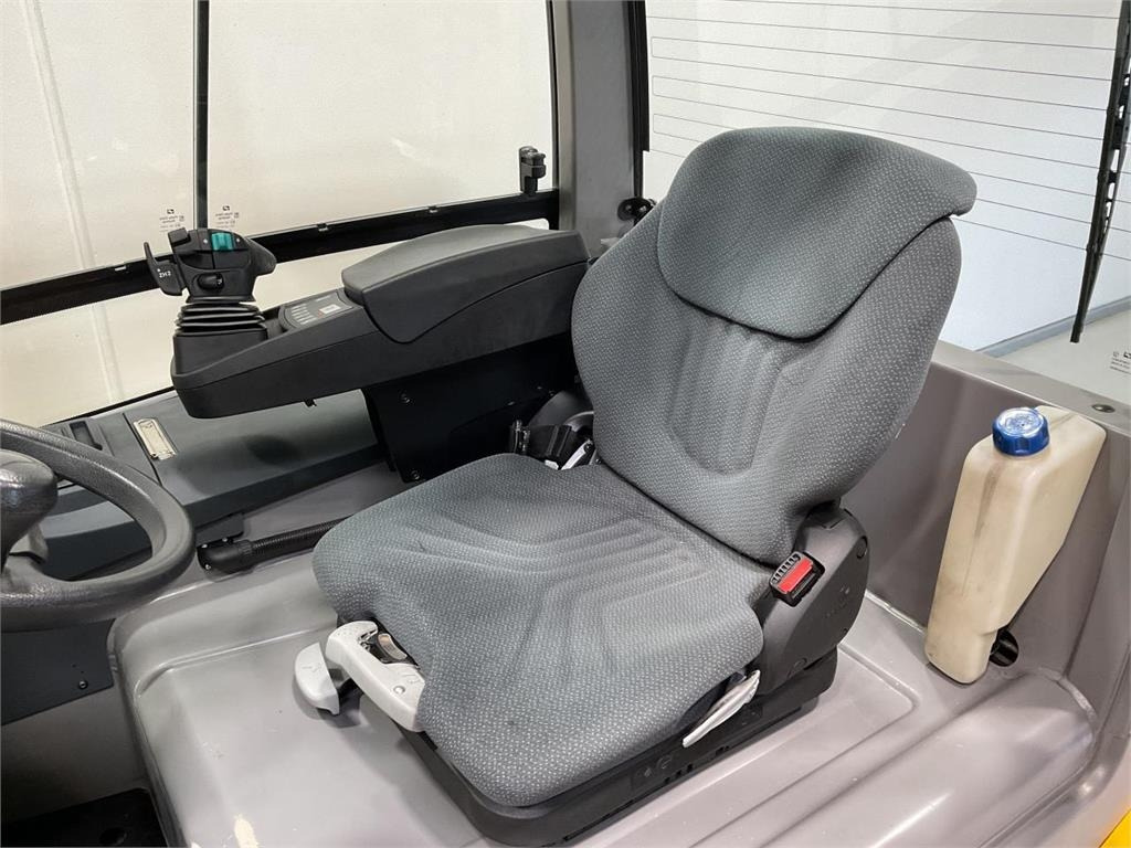 Jungheinrich EFG 425 K  - מלגזה חשמלית: תמונה 5 Jungheinrich EFG 425 K  - מלגזה חשמלית: תמונה 5