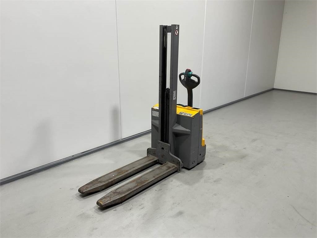 Jungheinrich EMD 118 - מערים: תמונה 4 Jungheinrich EMD 118 - מערים: תמונה 4