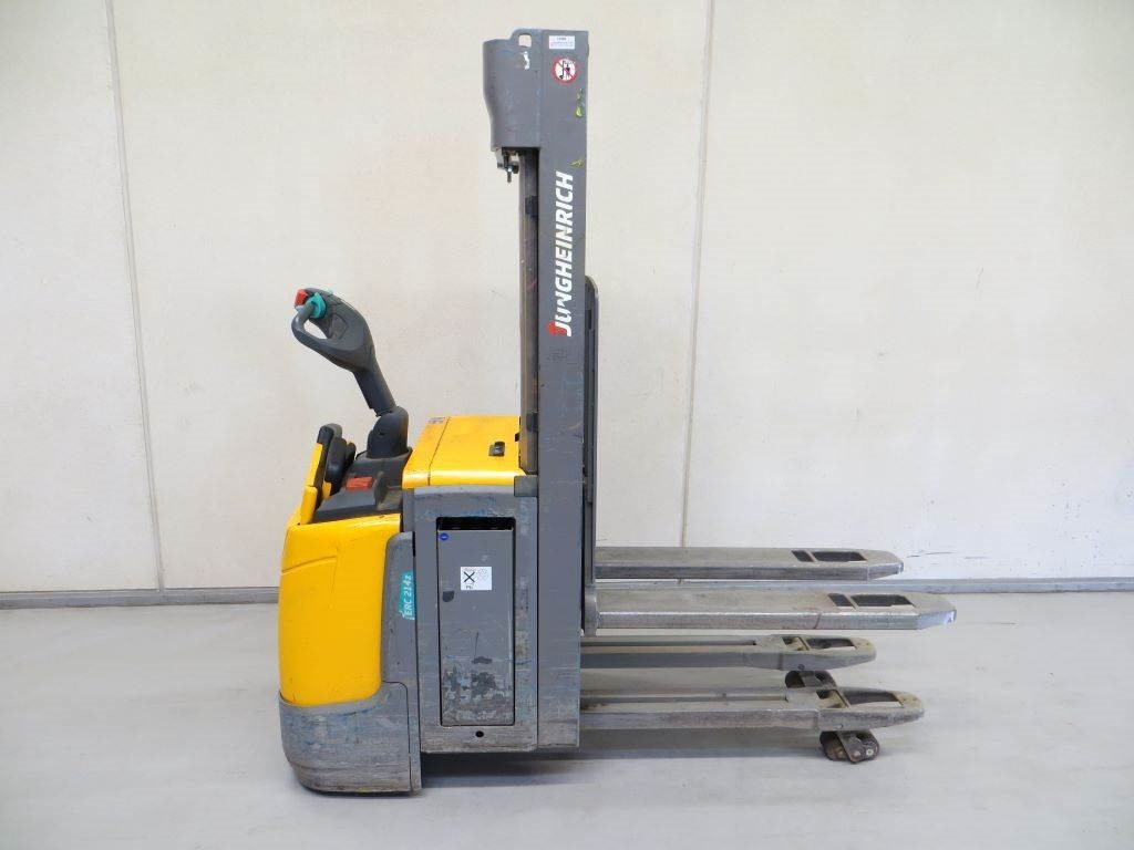 Jungheinrich ERC 214Z - מערים: תמונה 1 Jungheinrich ERC 214Z - מערים: תמונה 1