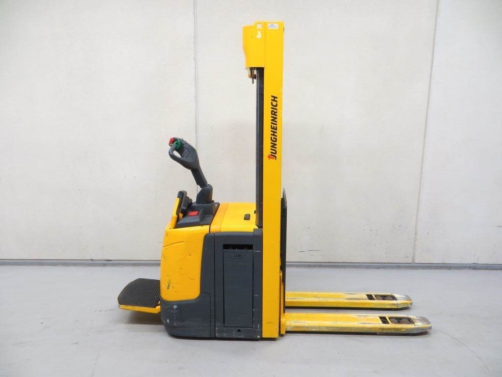Jungheinrich ERC 214Z - מערים: תמונה 1 Jungheinrich ERC 214Z - מערים: תמונה 1