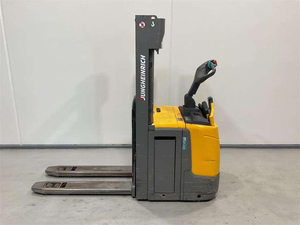 Jungheinrich ERC 214Z - מערים: תמונה 3 Jungheinrich ERC 214Z - מערים: תמונה 3