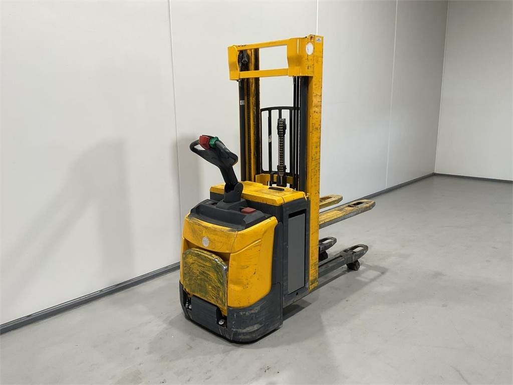 Jungheinrich ERC 214Z - מערים: תמונה 2 Jungheinrich ERC 214Z - מערים: תמונה 2