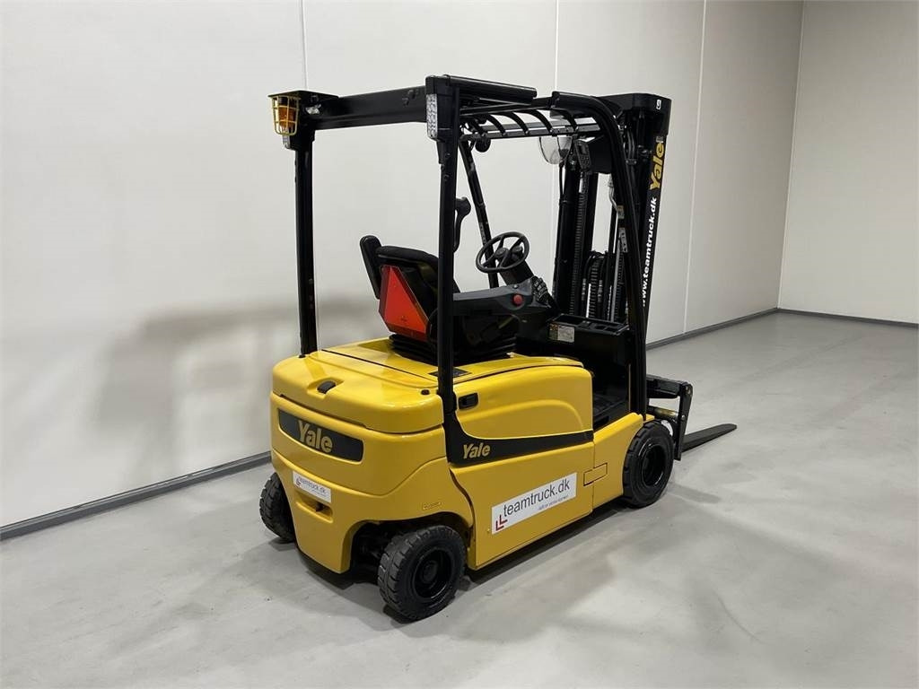 Yale ERP18VF - מלגזה חשמלית: תמונה 2 Yale ERP18VF - מלגזה חשמלית: תמונה 2