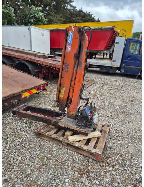 HMF 252-T2 with 2 hydraulic extensions - עגורן מעמיס: תמונה 1 HMF 252-T2 with 2 hydraulic extensions - עגורן מעמיס: תמונה 1