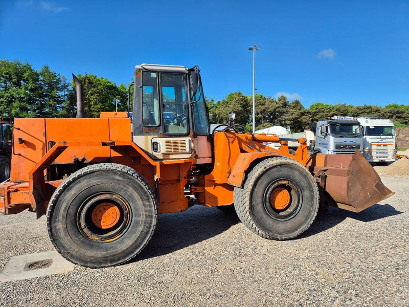 Hitachi FR 130 - מעמיס גלגלים: תמונה 5 Hitachi FR 130 - מעמיס גלגלים: תמונה 5