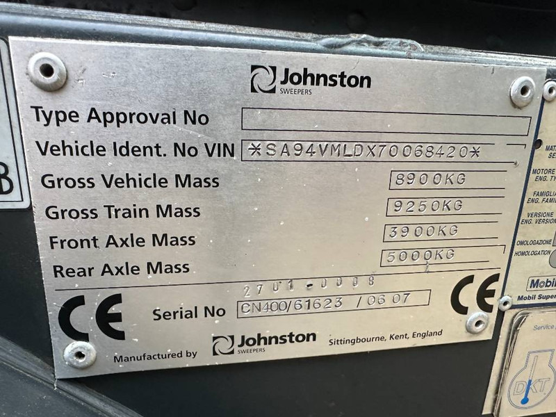 Johnston CN400 - מטאטא כבישים: תמונה 5 Johnston CN400 - מטאטא כבישים: תמונה 5