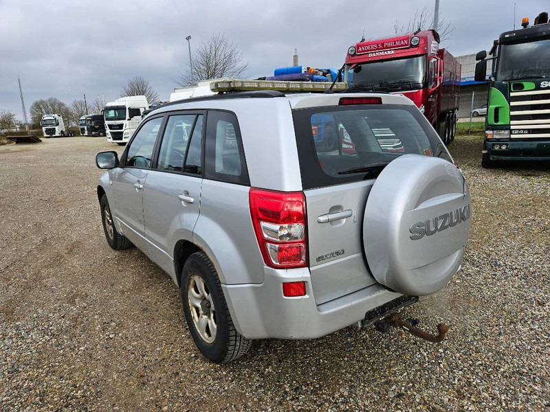 Suzuki Grand Vitara 2,0 GLX aut. Van 5d - כלי רכב מסחרי עם תיבה: תמונה 3 Suzuki Grand Vitara 2,0 GLX aut. Van 5d - כלי רכב מסחרי עם תיבה: תמונה 3