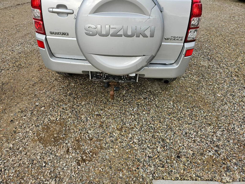 Suzuki Grand Vitara 2,0 GLX aut. Van 5d - כלי רכב מסחרי עם תיבה: תמונה 4 Suzuki Grand Vitara 2,0 GLX aut. Van 5d - כלי רכב מסחרי עם תיבה: תמונה 4