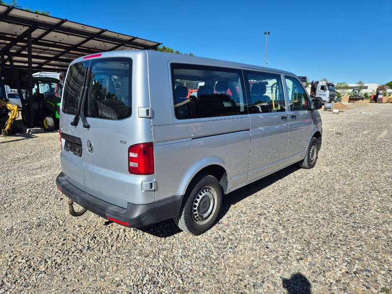 Volkswagen Transporter 2,0 TDi 102 Kombi lang 4d 9 prs - מכונית: תמונה 4 Volkswagen Transporter 2,0 TDi 102 Kombi lang 4d 9 prs - מכונית: תמונה 4