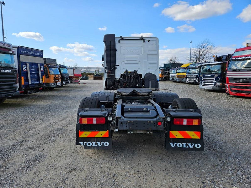 Volvo FH 500 // 6x2 // Hydraulic // ACC // - יחידת טרקטור: תמונה 5 Volvo FH 500 // 6x2 // Hydraulic // ACC // - יחידת טרקטור: תמונה 5