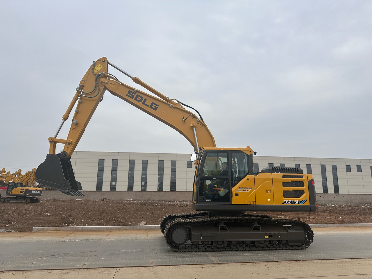 SDLG E6215H - מחפר סורק: תמונה 2 SDLG E6215H - מחפר סורק: תמונה 2
