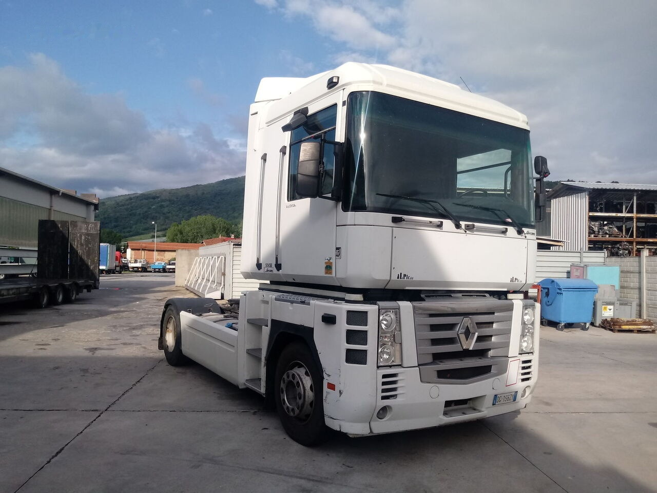 Renault MAGNUM 500 DXI E.5 - יחידת טרקטור: תמונה 3 Renault MAGNUM 500 DXI E.5 - יחידת טרקטור: תמונה 3