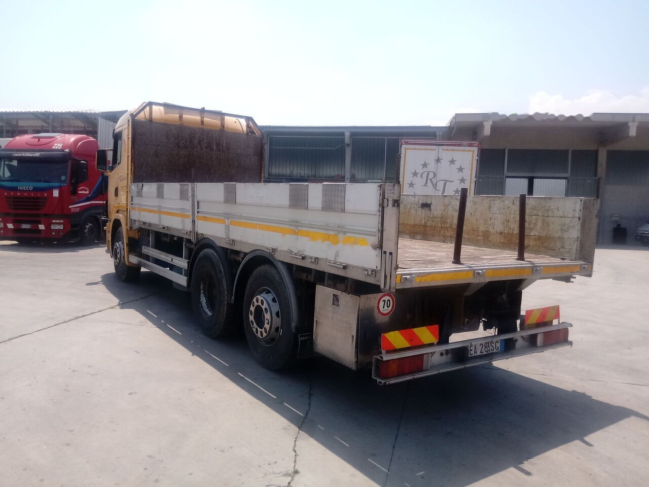 משאית צד נופל/ שטוחה Scania 124 LB 420: תמונה 6