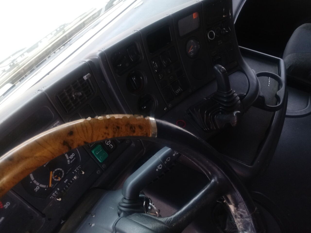 משאית צד נופל/ שטוחה Scania 124 LB 420: תמונה 8