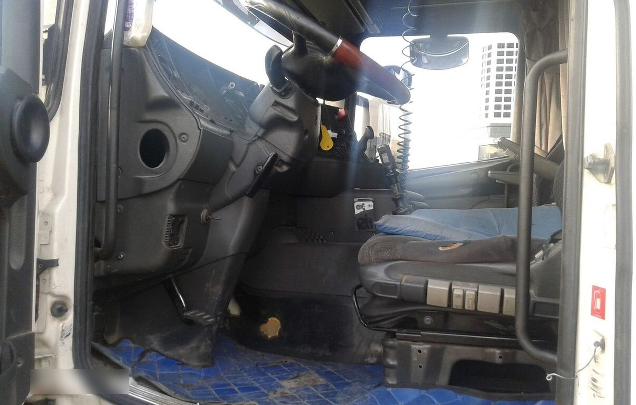יחידת טרקטור Scania 124L420: תמונה 6