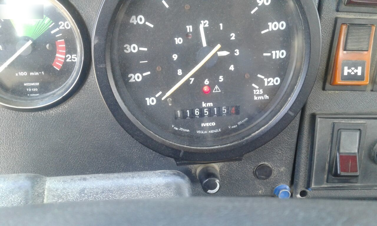 Volvo N.12 - משאית ואקום: תמונה 2 Volvo N.12 - משאית ואקום: תמונה 2