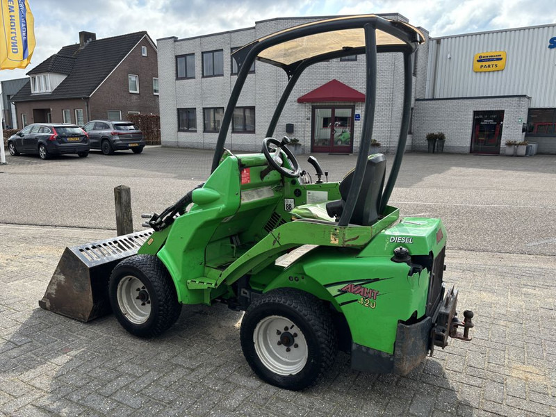 Avant 420 TDL Minishovel - מעמיס גלגלים: תמונה 2 Avant 420 TDL Minishovel - מעמיס גלגלים: תמונה 2