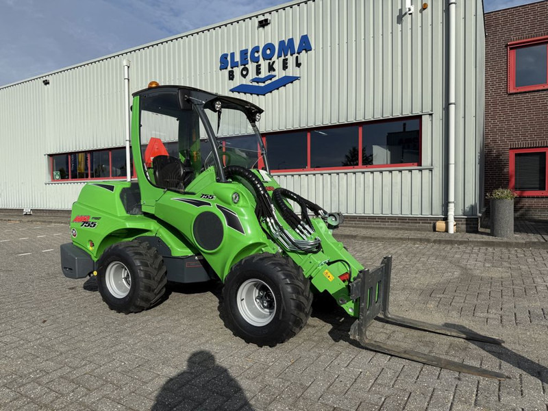 Avant 755i TDS - מעמיס גלגלים: תמונה 4 Avant 755i TDS - מעמיס גלגלים: תמונה 4