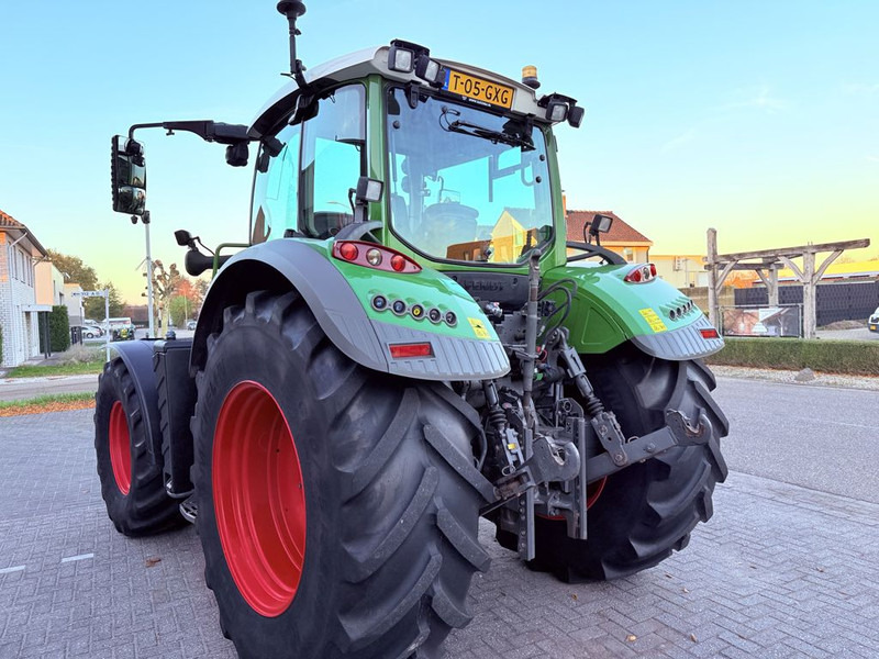 Fendt 724 S4 Profi Plus - טרקטור חקלאי: תמונה 3 Fendt 724 S4 Profi Plus - טרקטור חקלאי: תמונה 3