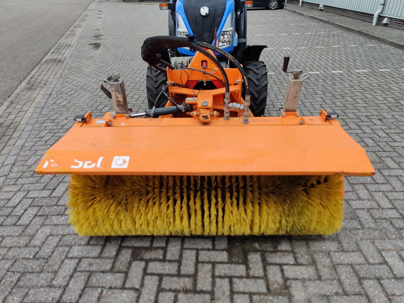 Nesbo HF1600S Veegmachine - מטאטא עבור כלי רכב עירוני/ מיוחד: תמונה 5 Nesbo HF1600S Veegmachine - מטאטא עבור כלי רכב עירוני/ מיוחד: תמונה 5