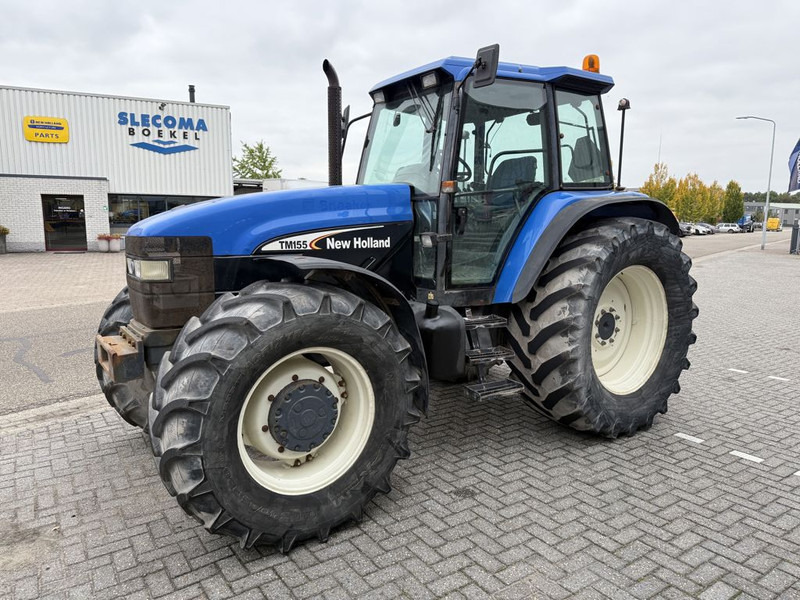 New Holland 8360 Range Command - טרקטור חקלאי: תמונה 1 New Holland 8360 Range Command - טרקטור חקלאי: תמונה 1