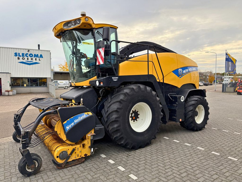 New Holland FR9050 - מקצרת מספוא: תמונה 1 New Holland FR9050 - מקצרת מספוא: תמונה 1