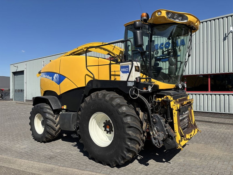 New Holland FR9050 - מקצרת מספוא: תמונה 4 New Holland FR9050 - מקצרת מספוא: תמונה 4