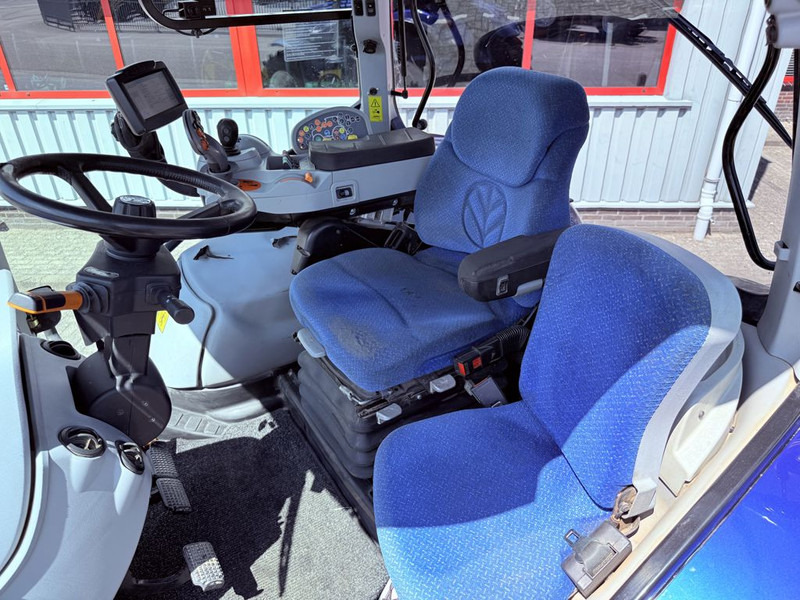 New Holland T7.270 AC - טרקטור חקלאי: תמונה 3 New Holland T7.270 AC - טרקטור חקלאי: תמונה 3