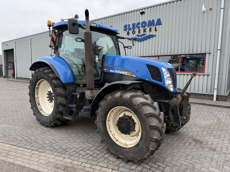 New Holland T7050 Power Command - טרקטור חקלאי: תמונה 4 New Holland T7050 Power Command - טרקטור חקלאי: תמונה 4