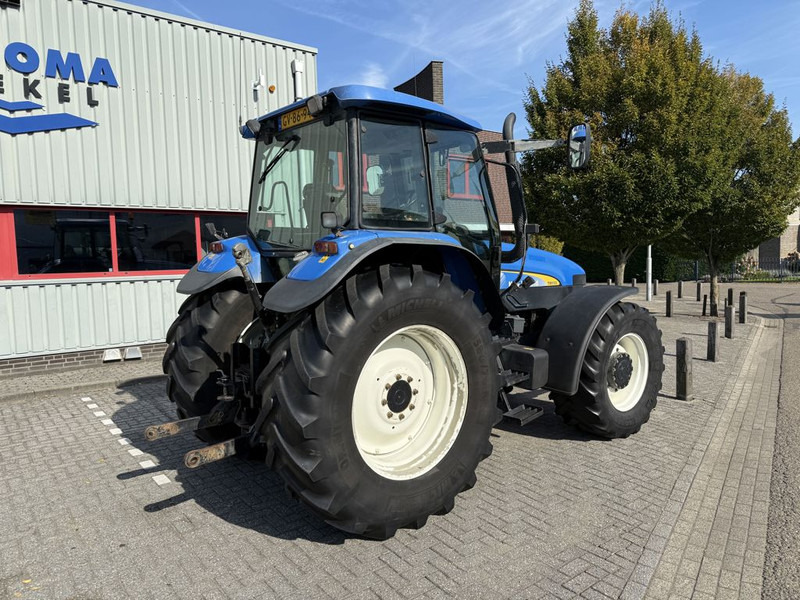 New Holland TM155 Range Command - טרקטור חקלאי: תמונה 3 New Holland TM155 Range Command - טרקטור חקלאי: תמונה 3