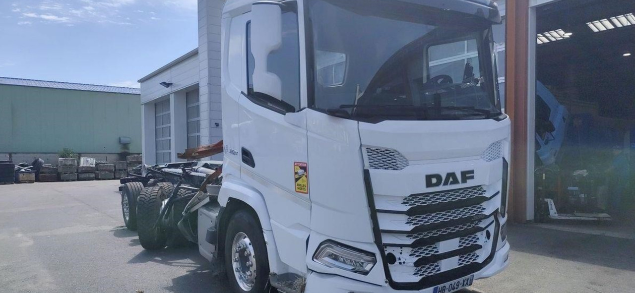DAF XF 530 - משאית הרמת וו: תמונה 2 DAF XF 530 - משאית הרמת וו: תמונה 2