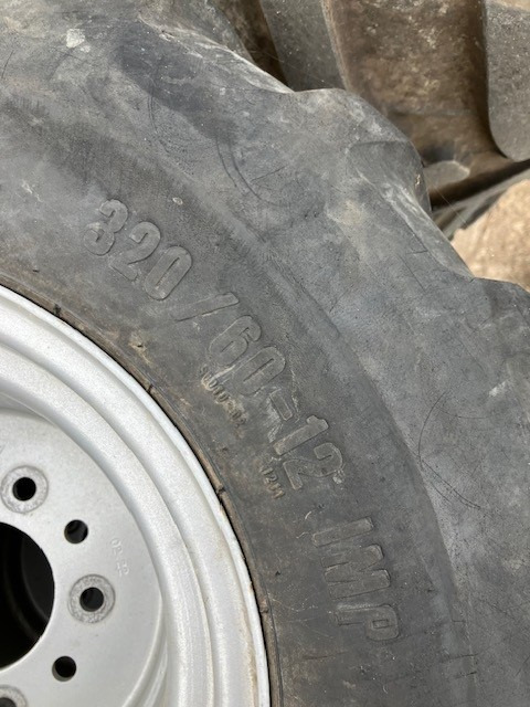 AVANT TR 320/60-12HD - מעמיס קומפקטי: תמונה 2 AVANT TR 320/60-12HD - מעמיס קומפקטי: תמונה 2
