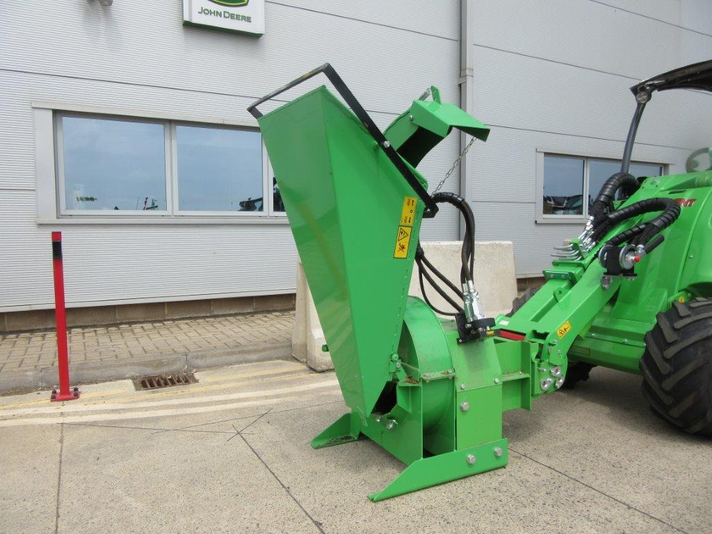 AVANT WOOD CHIPPER CH100 - מעמיס קומפקטי: תמונה 1 AVANT WOOD CHIPPER CH100 - מעמיס קומפקטי: תמונה 1