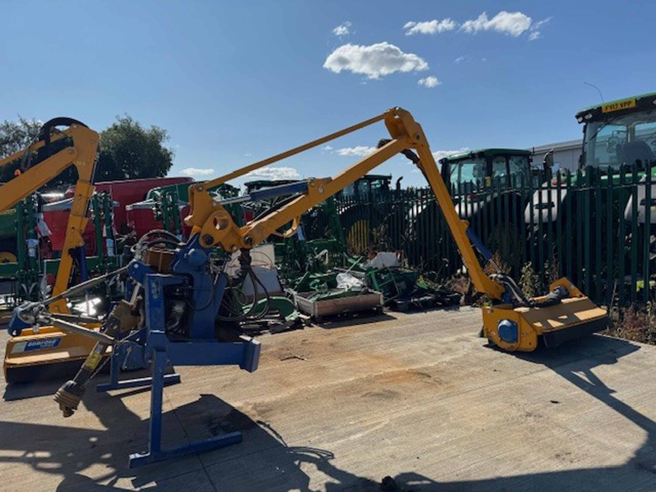 Bomford Turner Kestrel 5.7 Evo S - מכסחת זרוע: תמונה 1 Bomford Turner Kestrel 5.7 Evo S - מכסחת זרוע: תמונה 1
