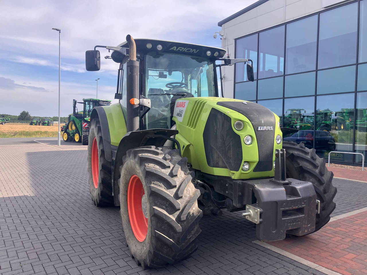 Claas Arion 640 - טרקטור חקלאי: תמונה 4 Claas Arion 640 - טרקטור חקלאי: תמונה 4