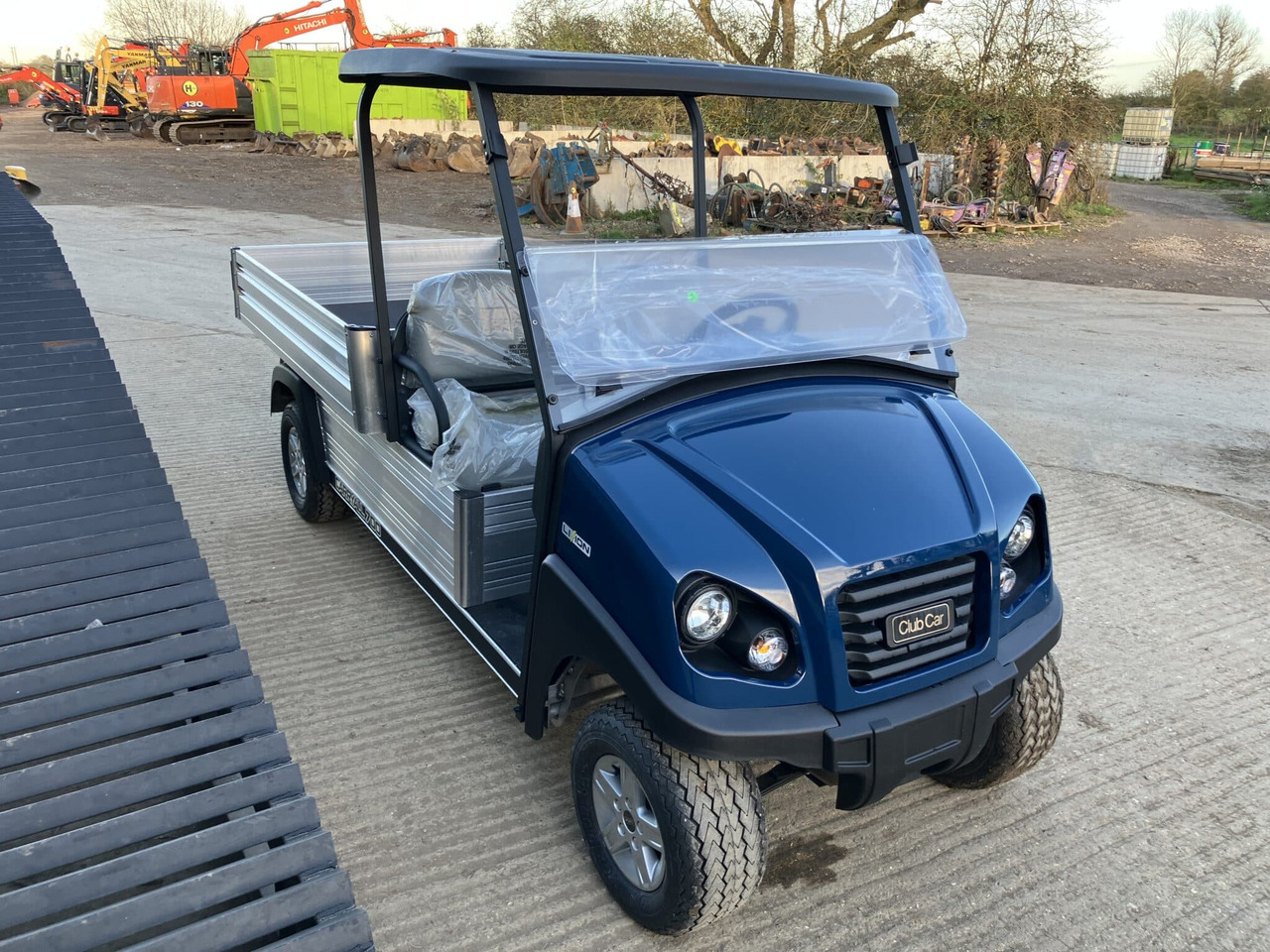 Club Car Carryall 700 w/ Li-Ion Battery - רכב שטח/ טרקטורון: תמונה 5 Club Car Carryall 700 w/ Li-Ion Battery - רכב שטח/ טרקטורון: תמונה 5