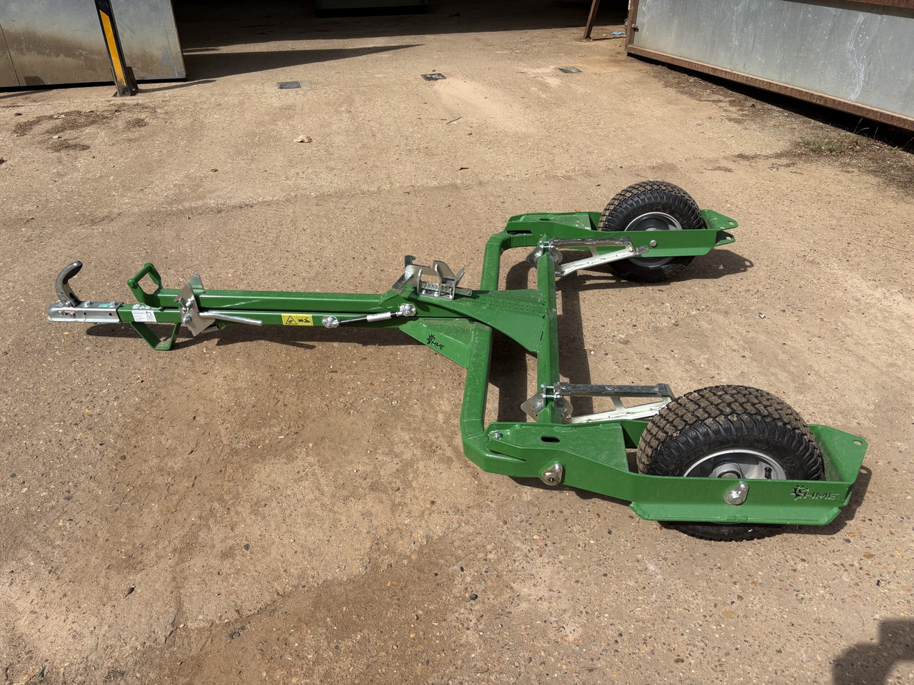 HME Greens Mower Trailer - ציוד לגינה: תמונה 1 HME Greens Mower Trailer - ציוד לגינה: תמונה 1