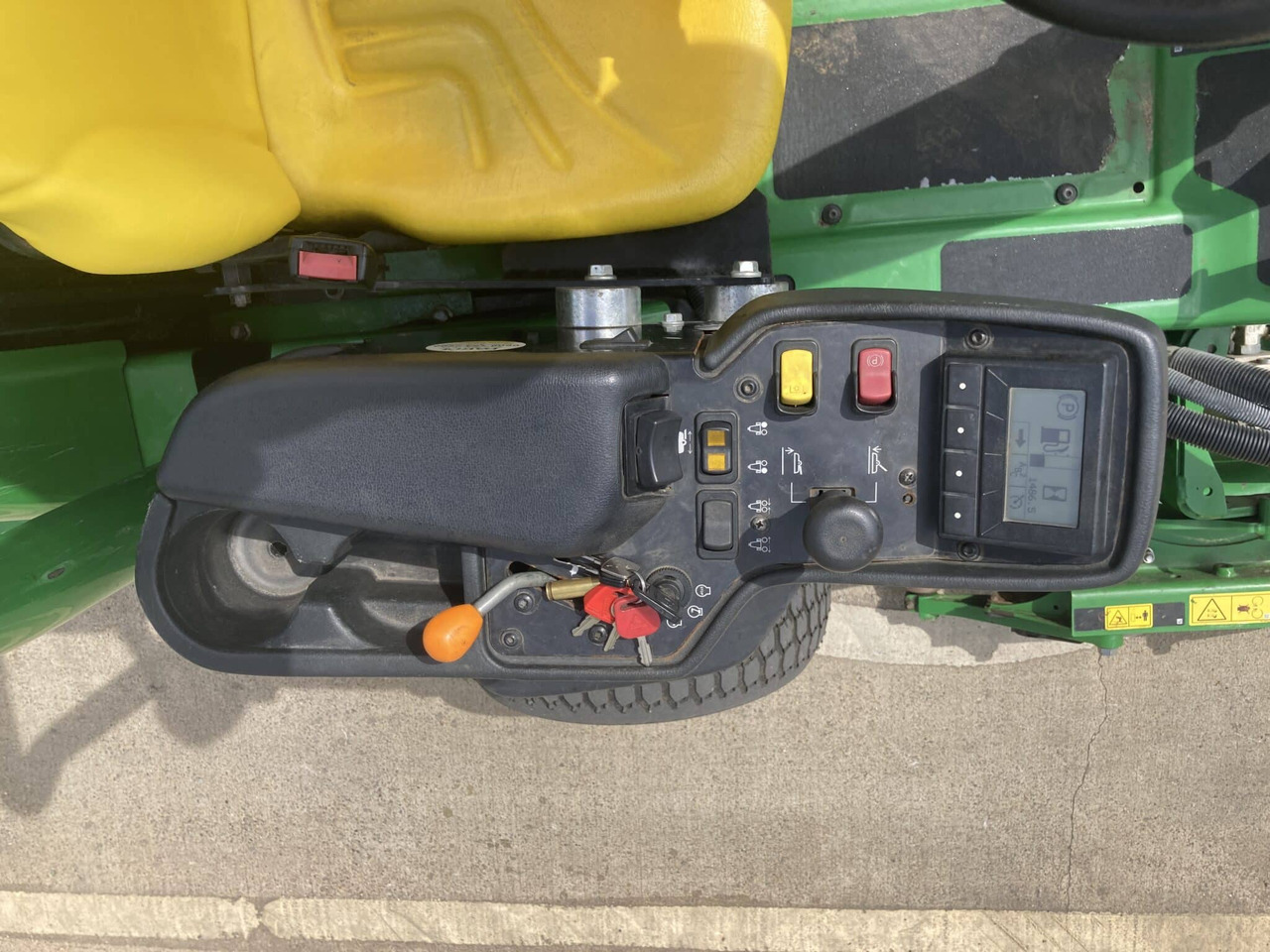 מכסחת גינה JD 7400A triple rotary mower: תמונה 9