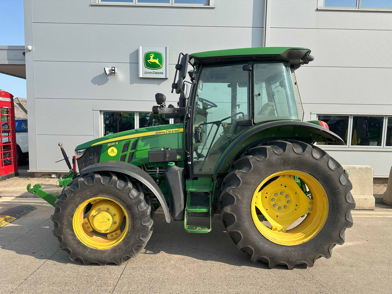 John Deere 5125R - טרקטור חקלאי: תמונה 2 John Deere 5125R - טרקטור חקלאי: תמונה 2