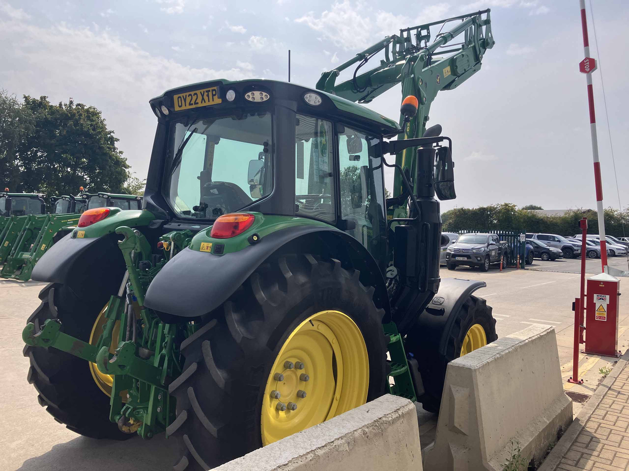 John Deere 6120M + 623R Loader - טרקטור חקלאי: תמונה 5 John Deere 6120M + 623R Loader - טרקטור חקלאי: תמונה 5