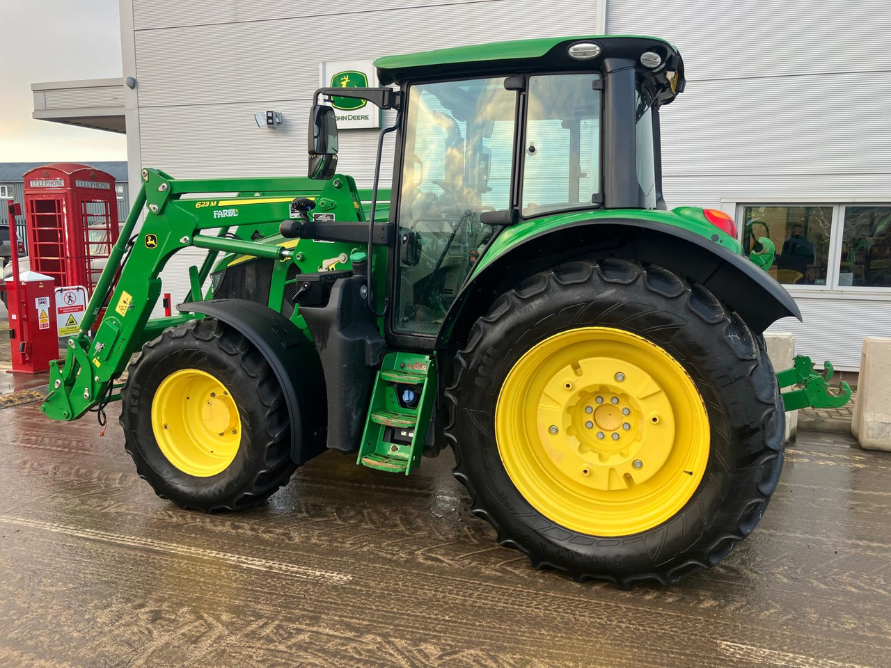 John Deere 6120M - טרקטור חקלאי: תמונה 4 John Deere 6120M - טרקטור חקלאי: תמונה 4