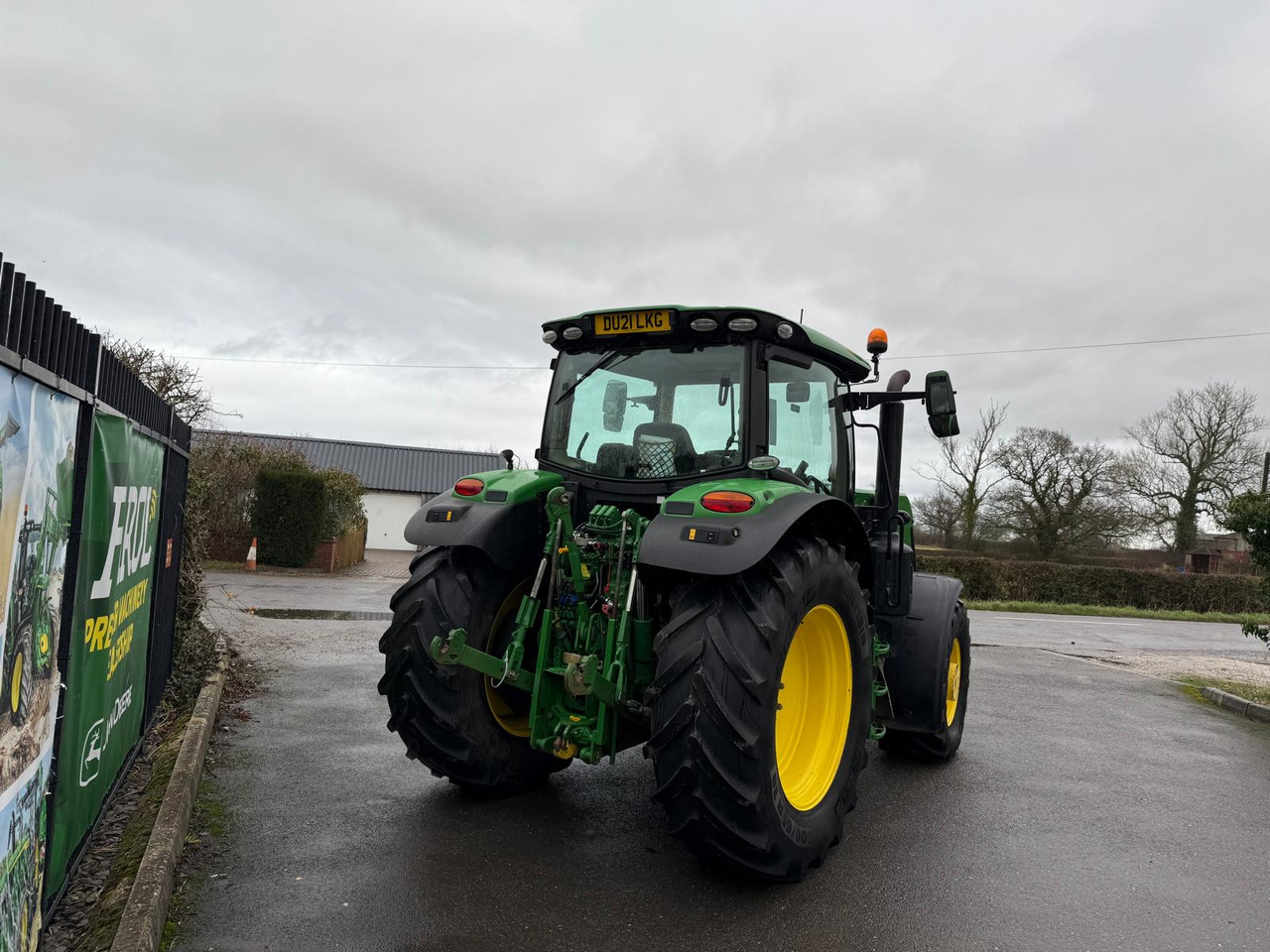John Deere 6135R - טרקטור חקלאי: תמונה 4 John Deere 6135R - טרקטור חקלאי: תמונה 4