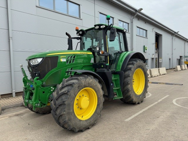 John Deere 6155M - טרקטור חקלאי: תמונה 1 John Deere 6155M - טרקטור חקלאי: תמונה 1